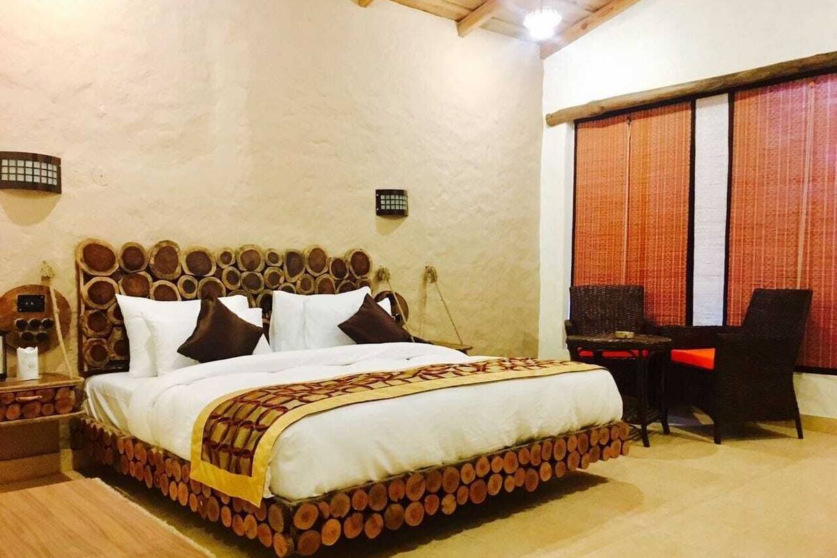 Deluxe Double Room | In-room safe, desk, free WiFi