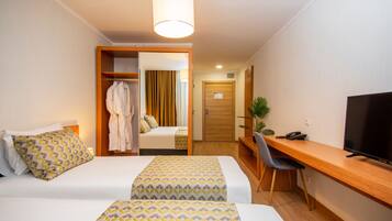 Chambre Standard avec lits jumeaux | Rideaux occultants, Wi-Fi gratuit, draps fournis