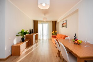 Deluxe Room, 1 Bedroom | Blackout drapes, free WiFi, bed sheets - Orbi Palace Hotel Official (Borjomi)