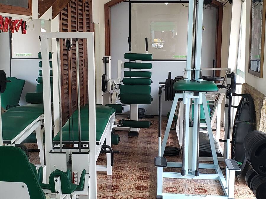 ستوديو اللياقة البدنية