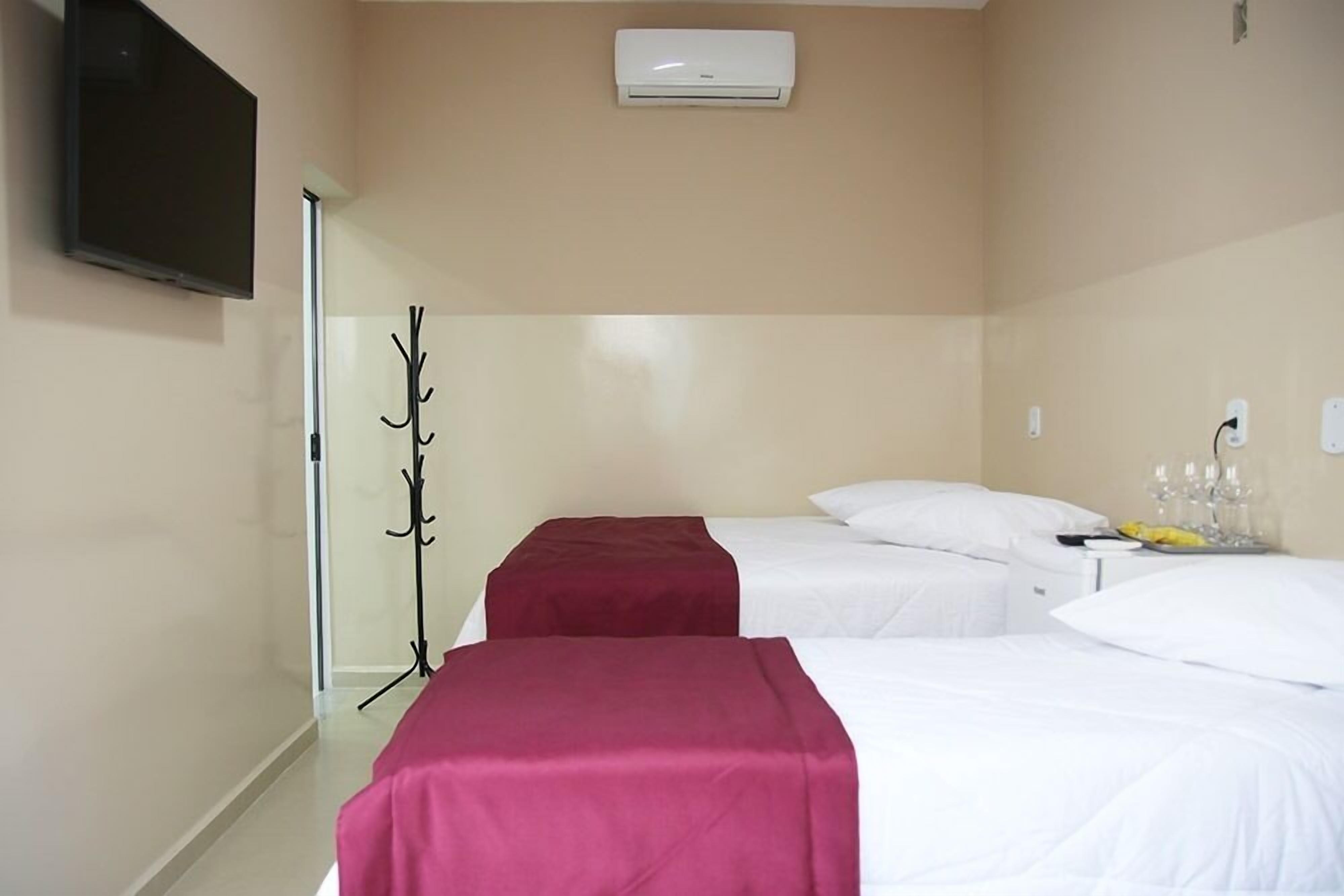 deluxe quadruple room | 1 bedroom, minibar, free wifi, bed sheets
