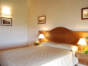 Desk, laptop workspace, free WiFi - Hotel Resort Tenuta dell'Argento (Civitavecchia)