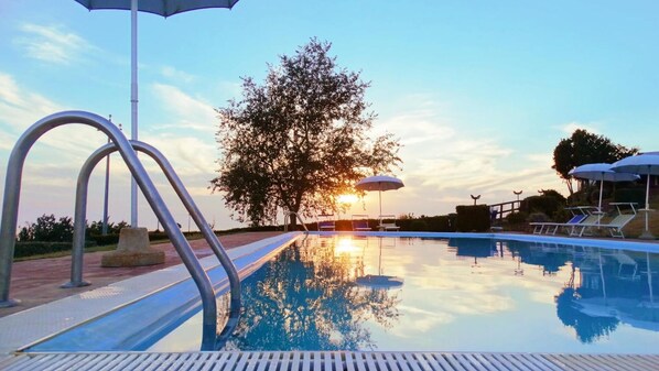 Outdoor pool, pool umbrellas