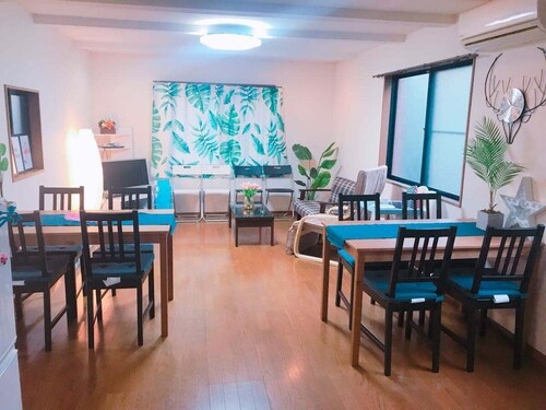 Convenient access to Tokyo Ikebukuro Shinjuku Shibuya direct line, ideal for business trips. Being away from commercial areas, it is quiet enough to sleep at night! Please enjoy your stay.