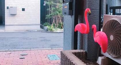 Convenient access to Tokyo Ikebukuro Shinjuku Shibuya direct line, ideal for business trips. Being away from commercial areas, it is quiet enough to sleep at night! Please enjoy your stay.