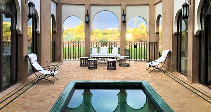 Villa Mayrit. Beautiful Riyadh style villa in privileged surroundings