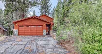 Family-friendly home w/shared pool, hot tub & access to Tahoe/Donner amenities