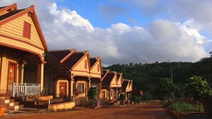 Exterior - Om Ma Ya oM Center (Sen Monorom)