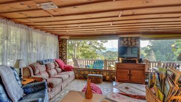 TV, DVD player, books