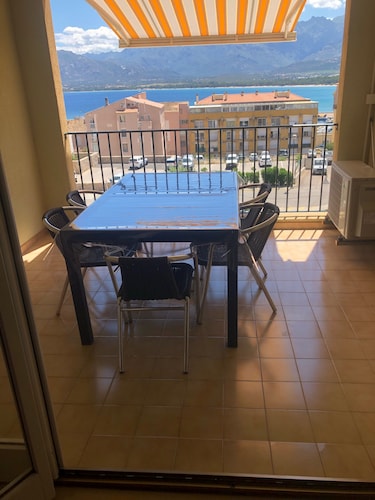 Stunning sea view, citadel mountain, port and beach 