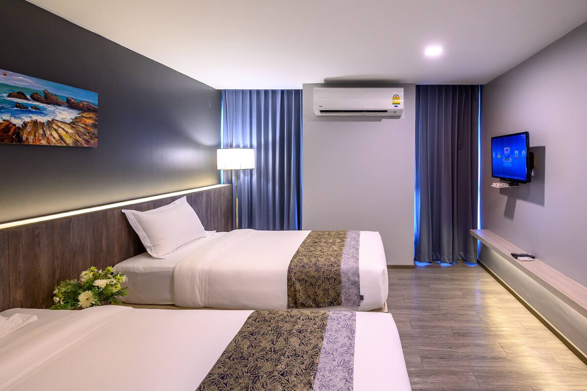 Habitación superior con 2 camas individuales, 2 camas individuales | Ropa de cama de alta calidad y minibar
