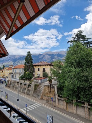 Balcony - Apartment on the third floor of a building - CODE CIN IT066098C2K5KFM3OF (Sulmona)
