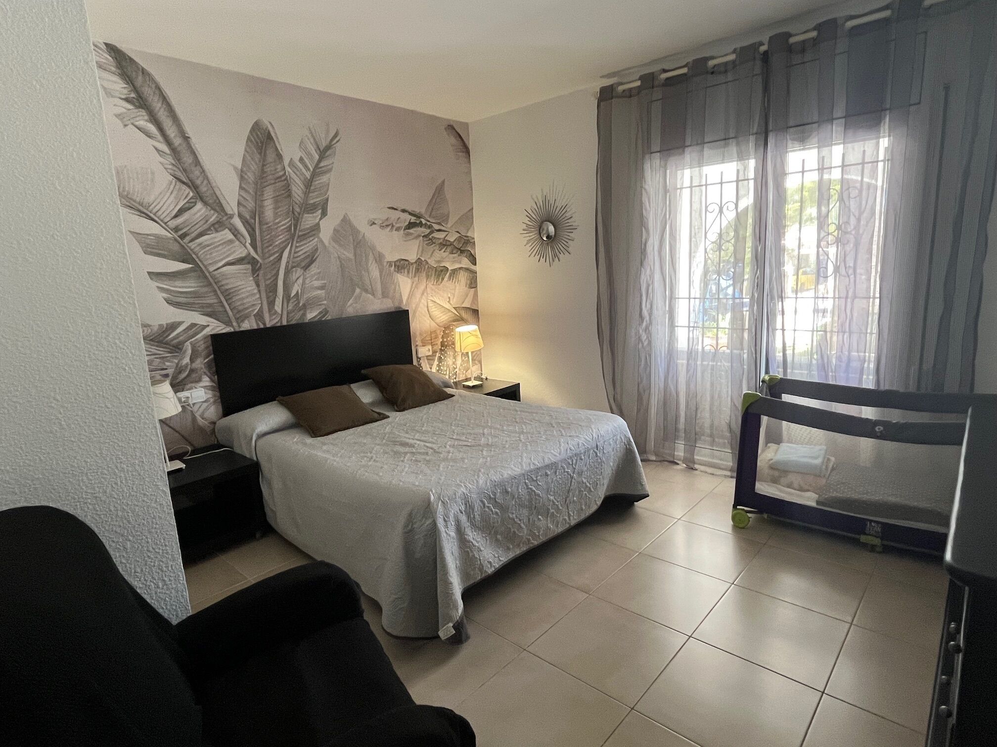 5 室のベッドルーム、アイロン / アイロン台、旅行用ベビーベッド、WiFi (無料)