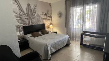 5 bedrooms, iron/ironing board, travel crib, free WiFi