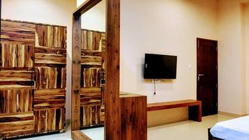 3 多间卧室、熨斗/熨衣板、WiFi、床单