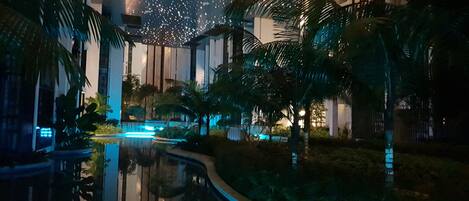 Piscina coperta, una piscina riscaldata