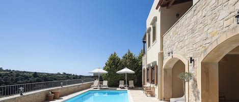 Piscine extérieure