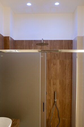 Doppia Deluxe, bagno privato (103) | Bathroom shower