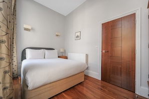 1 habitación y caja de seguridad en la habitación 