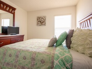 4 habitaciones, tabla de planchar con plancha y wifi gratis 