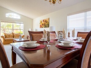 Dining - 4 Bed and 3 Bath in Perfect Location with pool by Florida Dream Home (Kissimmee)