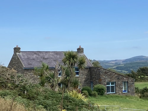 The Blue House -Tara´s Land with fantastic sea views