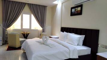 Soundproofing, free WiFi, bed sheets