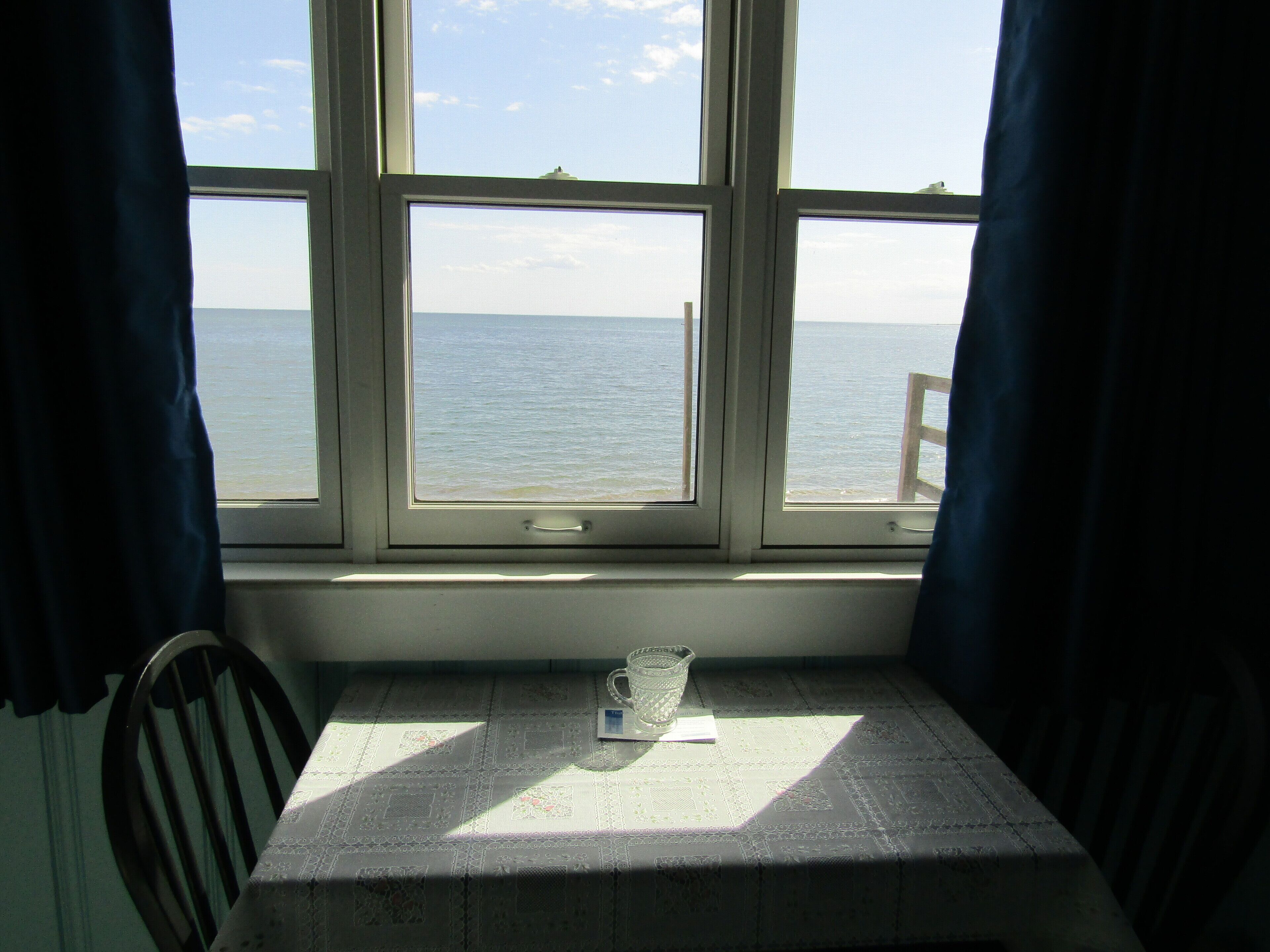 Honeymoon | In-room dining