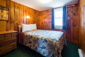 1 bedroom, individually decorated, individually furnished