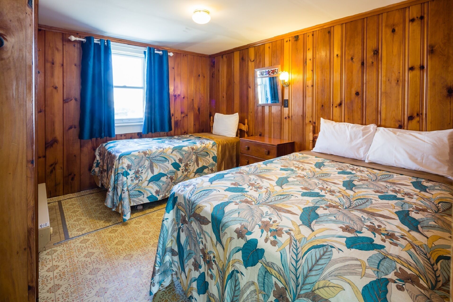 Cottage 9, 2 Bedrooms, Non Smoking (Swordfish - Ocean Front) | Individually decorated, individually furnished, laptop workspace