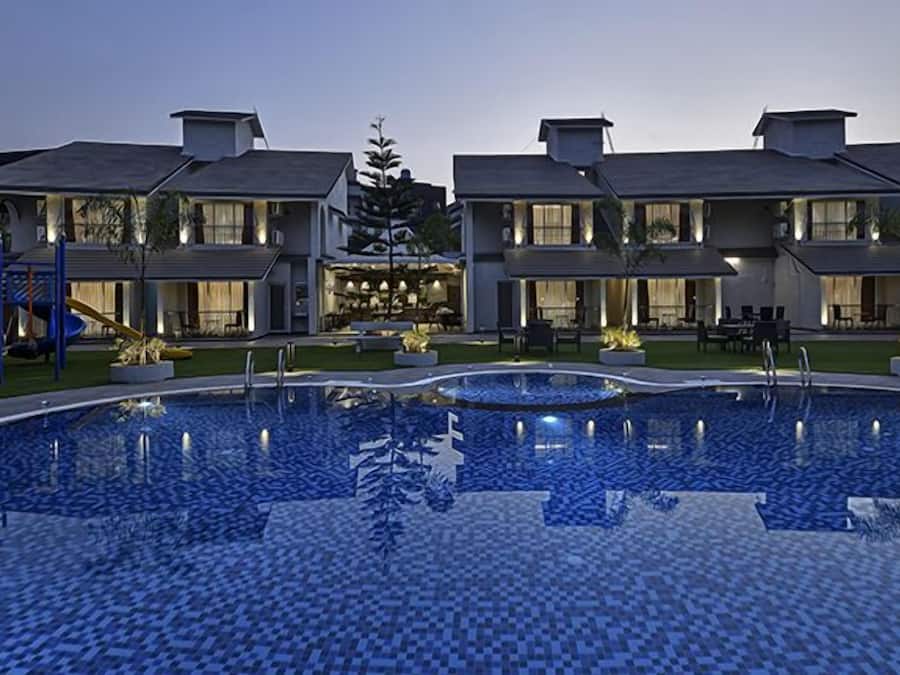 Front of property – evening/night