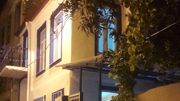Façade de l’hébergement  – soirée/nuit