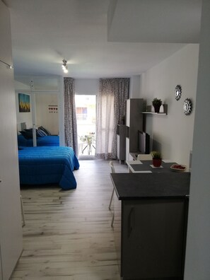 Iron/ironing board, WiFi, bed sheets, wheelchair access - Loft Jupiter Building 500 meters. of the beach (Benalmádena)