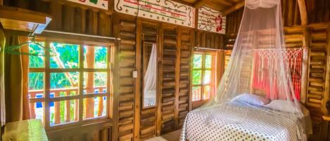 Perhehuoneisto | Allergiatestatut vuodevaatteet, yksilöllisesti sisustettu