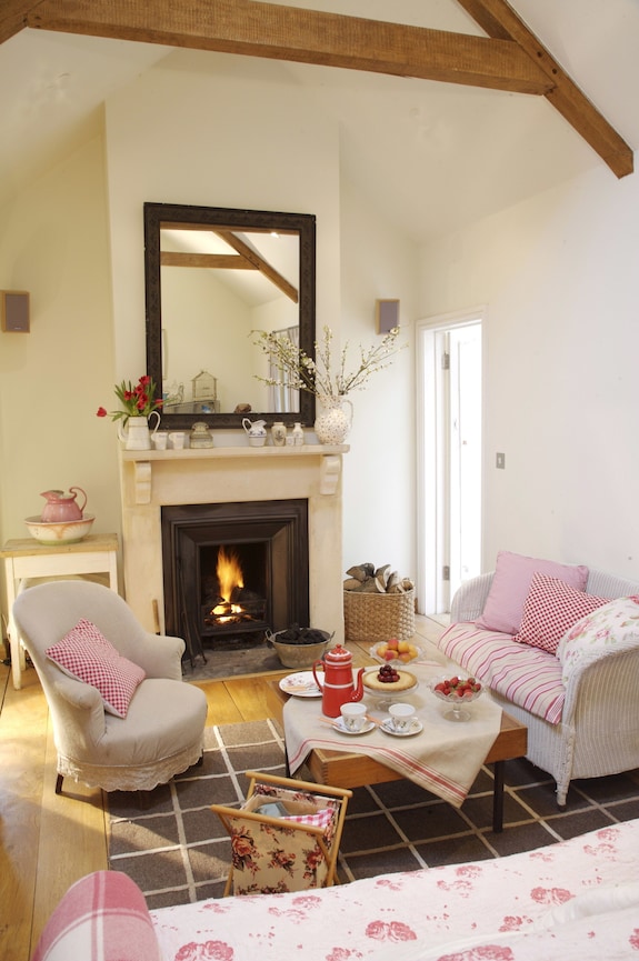 Castle Combe - The Prettiest Cotswold Village Near Bath / 6 Bedrooms Ensuite - Castle Combe