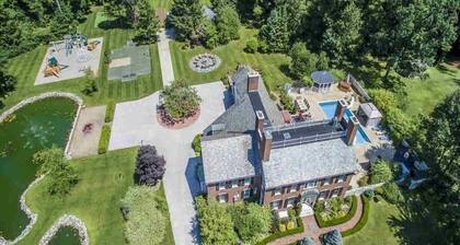 Luxury Mansion Retreat lähellä Lake George ja Saratoga