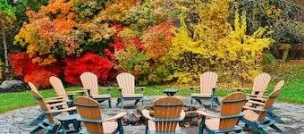 Luxury Mansion Retreat near Lake George and Saratoga
