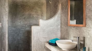 Shower, rainfall showerhead, towels