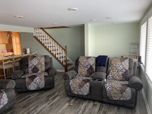 Interior - Our Cottage on Conesus Lake (Livonia)
