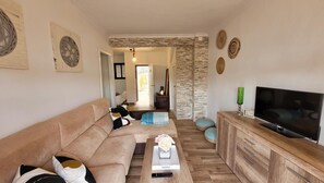 32-吋平面電視、有線頻道、電視