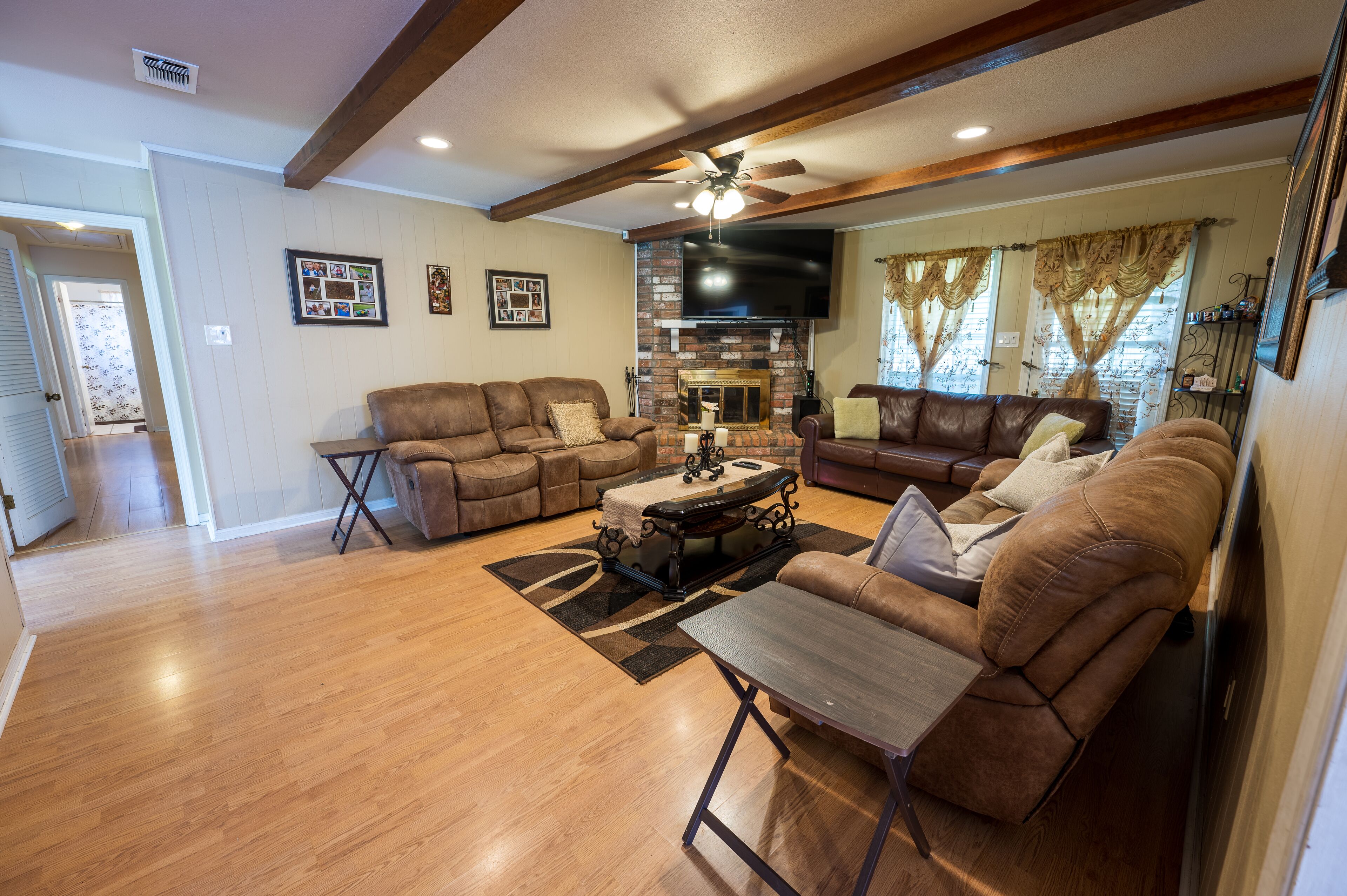 4 bedrooms big house in a great location