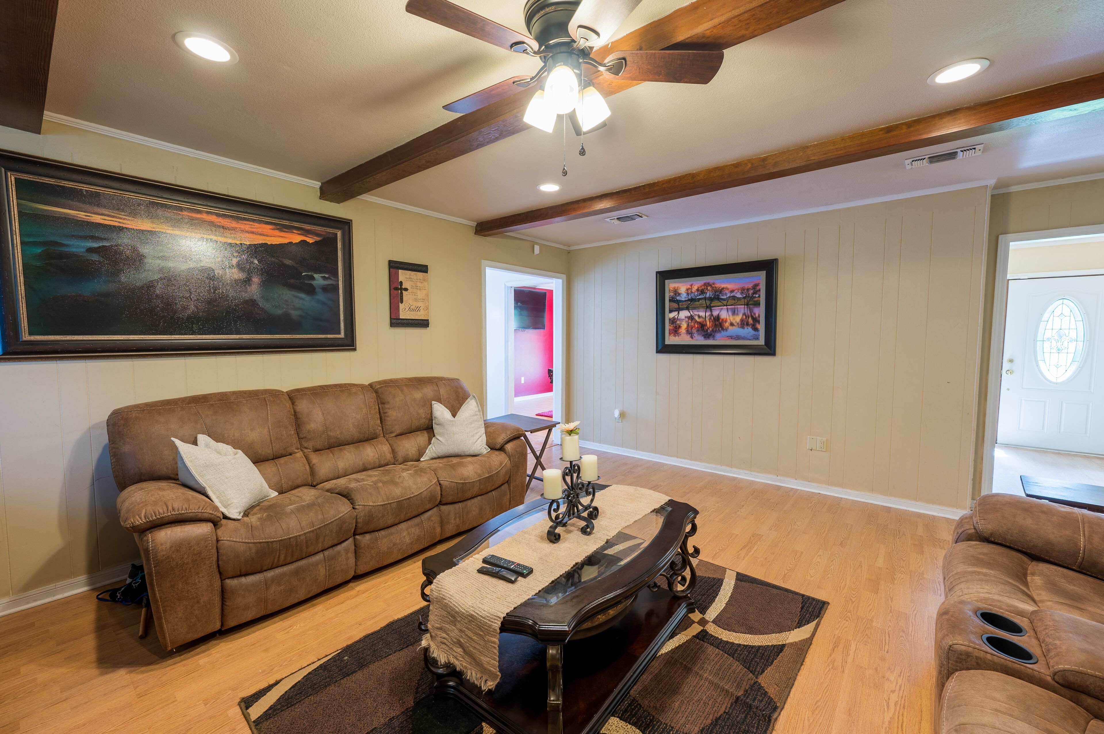 4 bedrooms big house in a great location