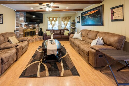 4 bedrooms big house in a great location