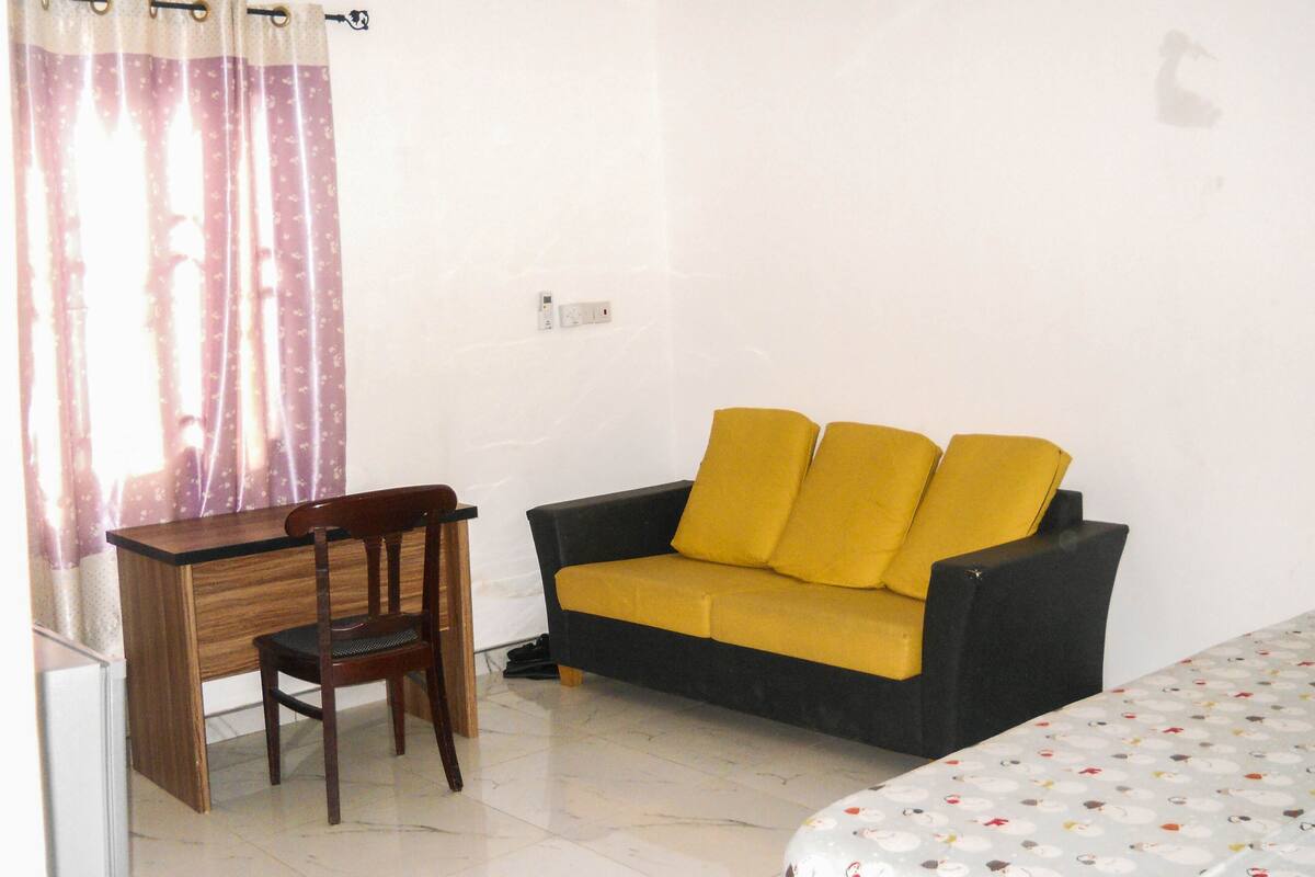 Executive Room | Living room