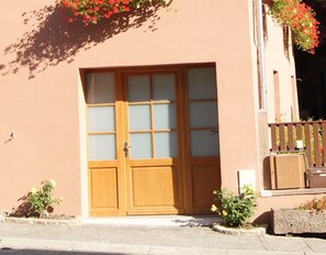 Exterior detail - Chez Emilie & Charles (Hunawihr)