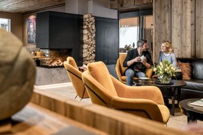 Lobby lounge - Hotel Naudererhof (Nauders)