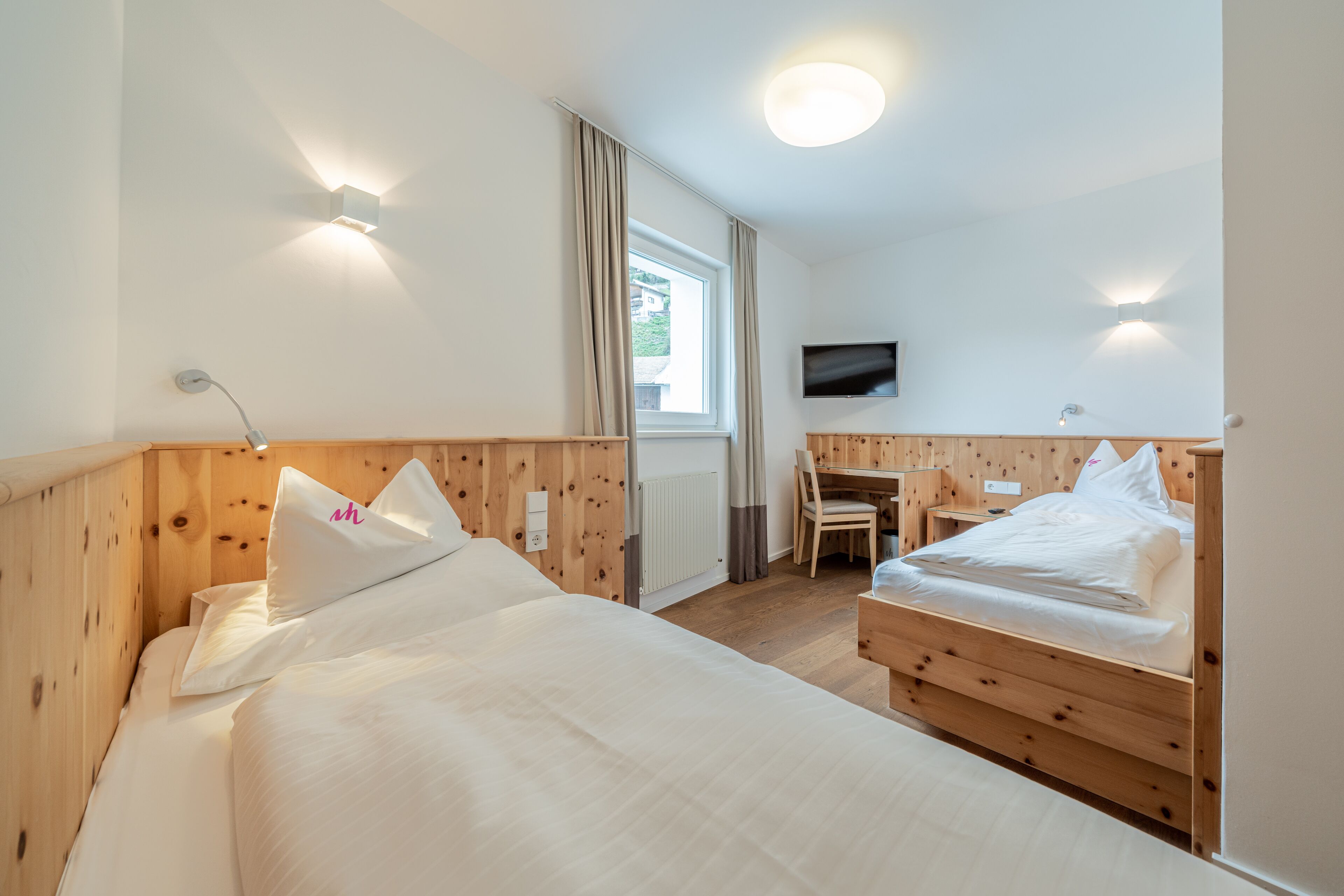Family Suite | Premium bedding, in-room safe, blackout drapes, soundproofing