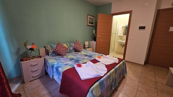 Doppelzimmer | Zimmersafe, Schreibtisch, Verdunkelungsvorhänge, Zustellbetten