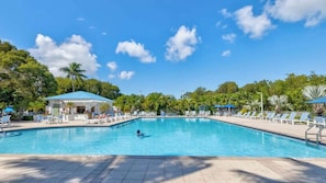 Udendørs pool, opvarmet pool
