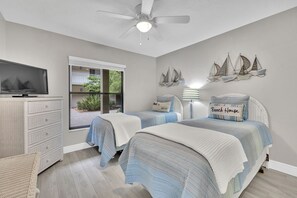 2 habitaciones, tabla de planchar con plancha, wifi y ropa de cama 